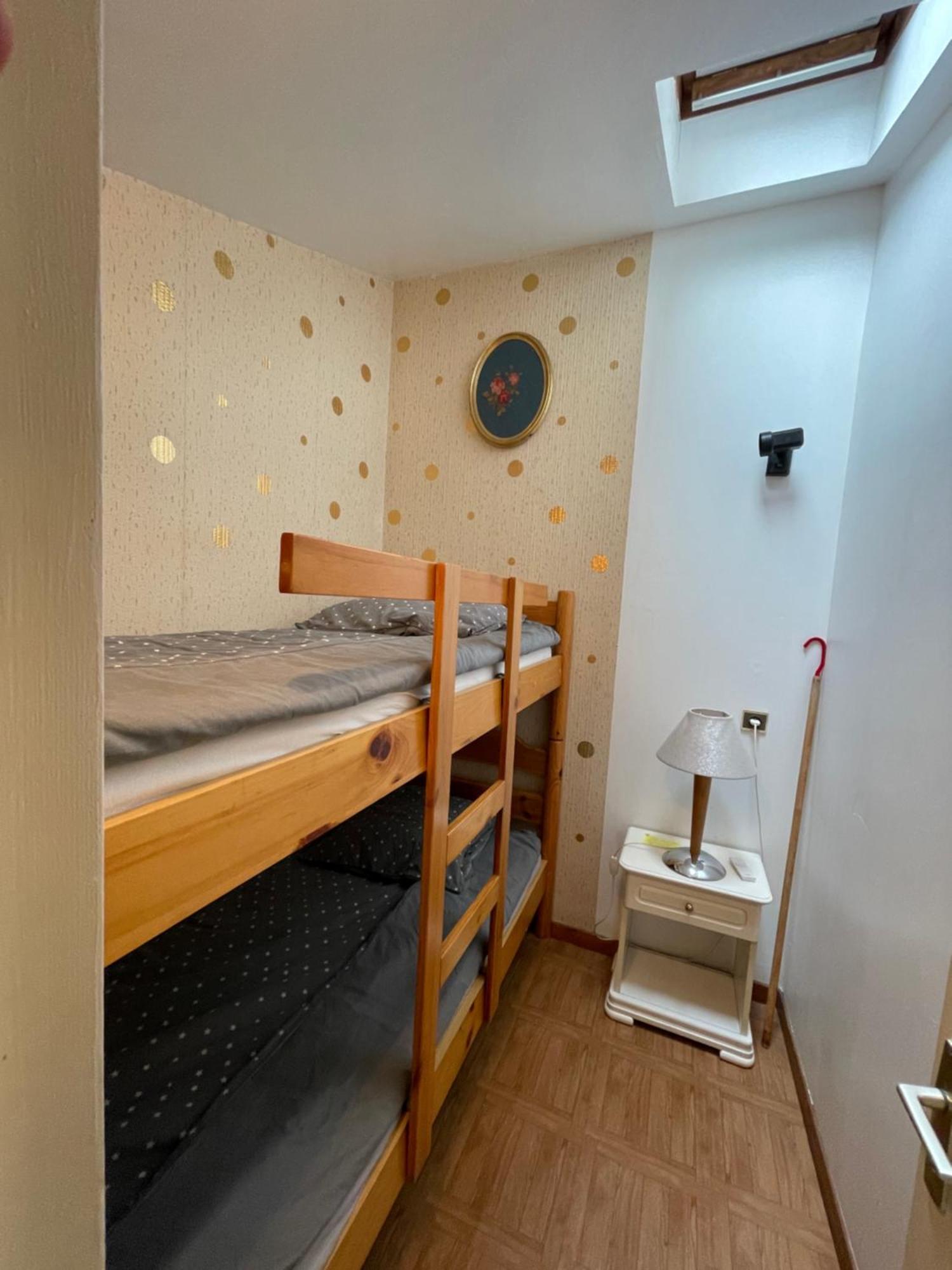 דוסאר Rare 2 Bedroom With Private Beach On Lake Annecy מראה חיצוני תמונה